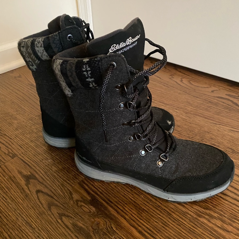 Eddie Bauer Women’s Waterproof Snow Boots size 9